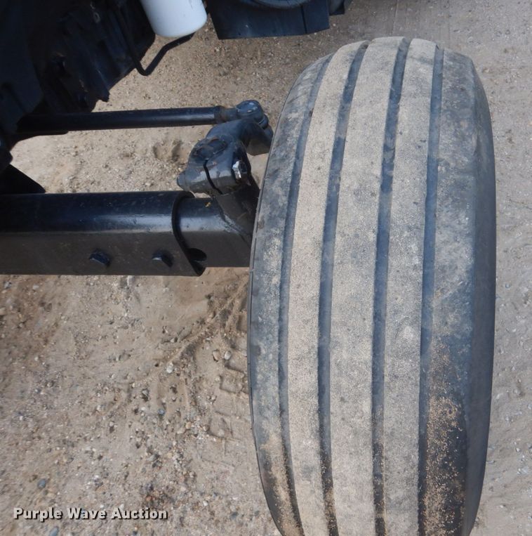 image for item FT9137 2011 New Holland T4030  tractor