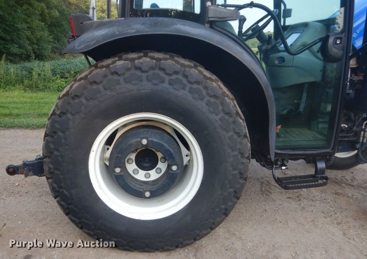 image for item FT9137 2011 New Holland T4030  tractor