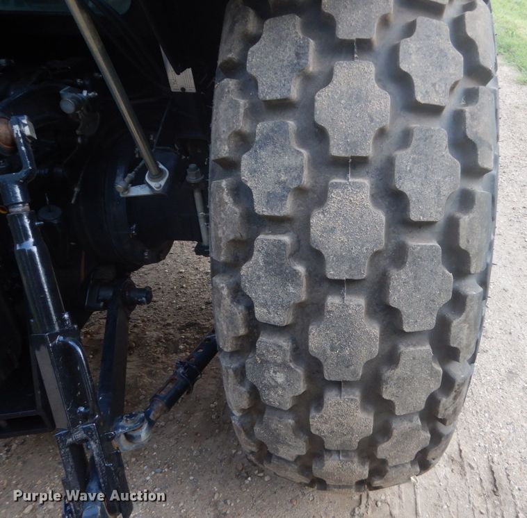 image for item FT9137 2011 New Holland T4030  tractor