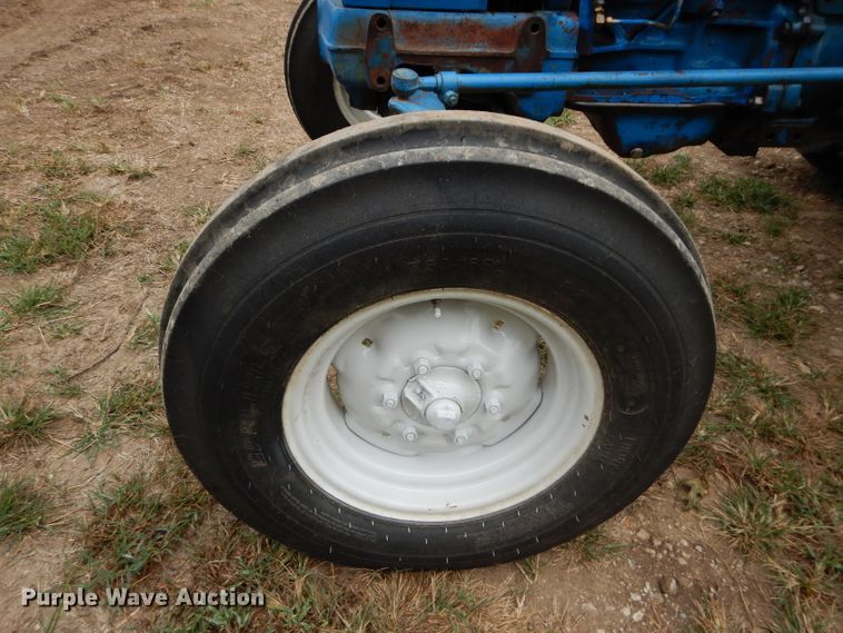 image for item FY9237 Ford 4600  tractor