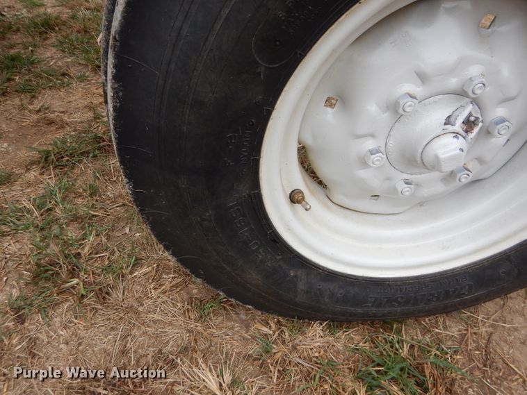 image for item FY9237 Ford 4600  tractor