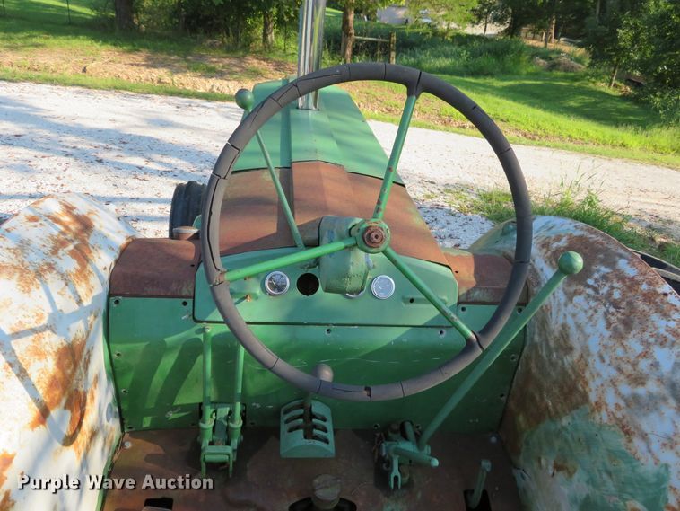 image for item GI9198 1954 John Deere R  tractor