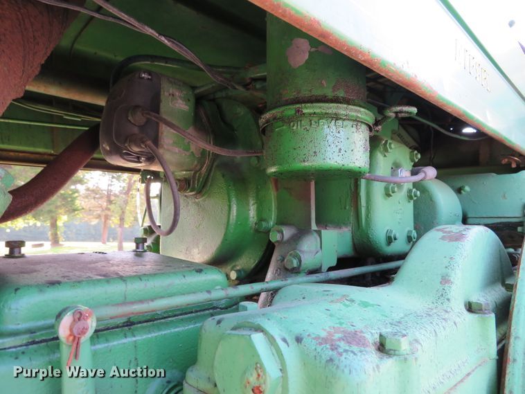 image for item GI9198 1954 John Deere R  tractor