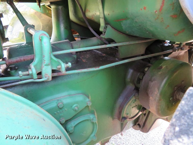 image for item GI9198 1954 John Deere R  tractor