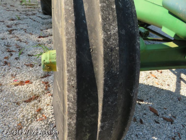 image for item GI9198 1954 John Deere R  tractor