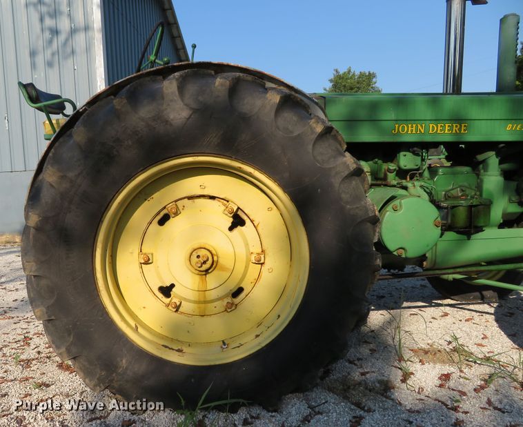 image for item GI9198 1954 John Deere R  tractor