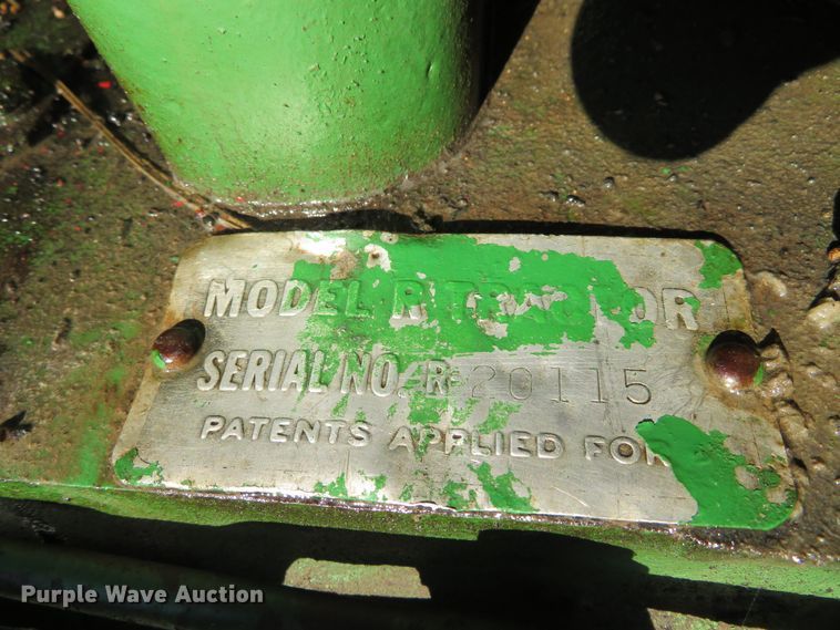 image for item GI9198 1954 John Deere R  tractor