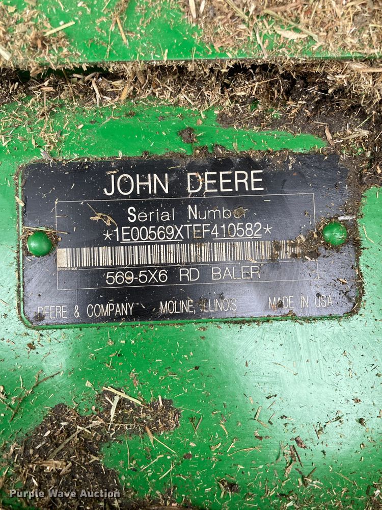 image for item GQ9125 2015 John Deere 569  round baler
