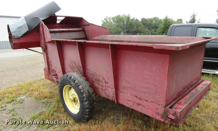 image for item GQ9127 1973 Schuler feed wagon
