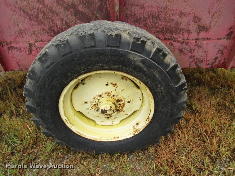 image for item GQ9127 1973 Schuler feed wagon