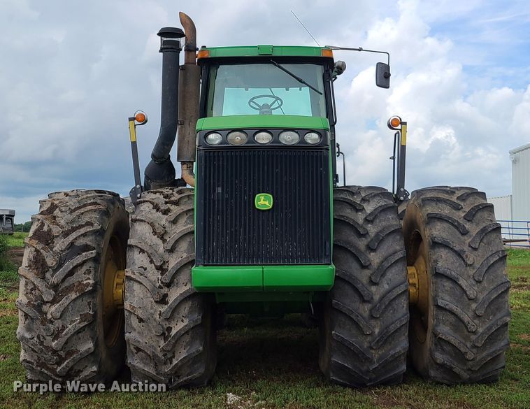 image for item GY9544 2003 John Deere 9420  4WD tractor