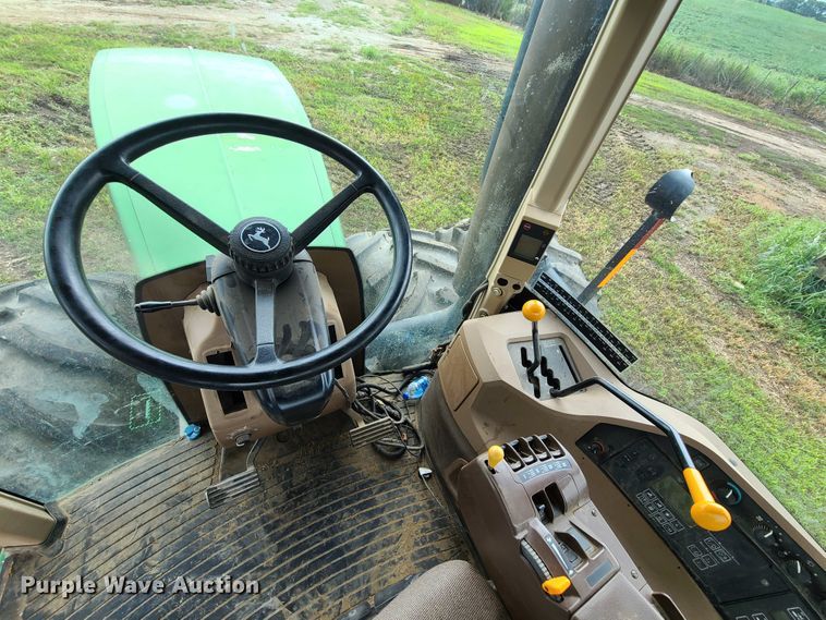 image for item GY9544 2003 John Deere 9420  4WD tractor