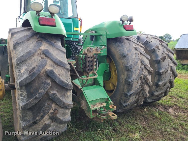 image for item GY9544 2003 John Deere 9420  4WD tractor