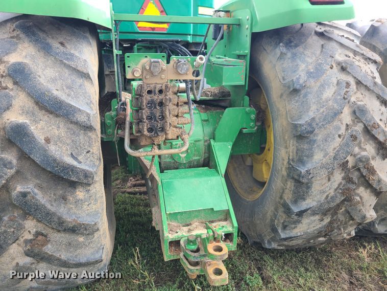 image for item GY9544 2003 John Deere 9420  4WD tractor