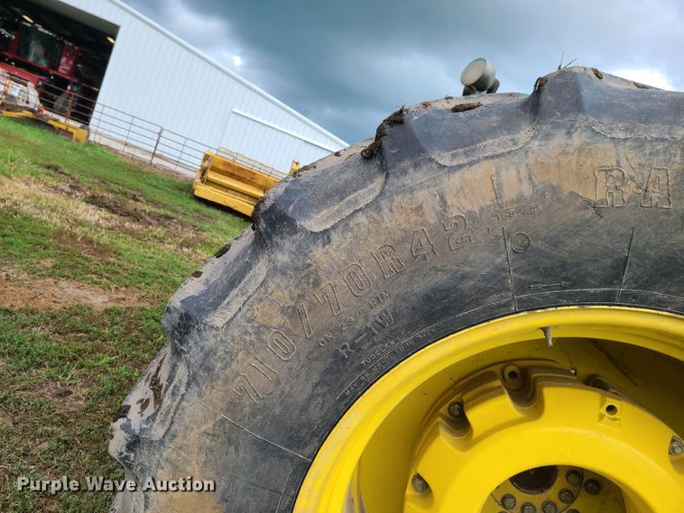 image for item GY9544 2003 John Deere 9420  4WD tractor