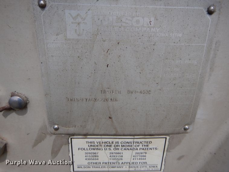 image for item HB9495 1999 Wilson DWH-400C Commander Series double hopper bottom grain trailer