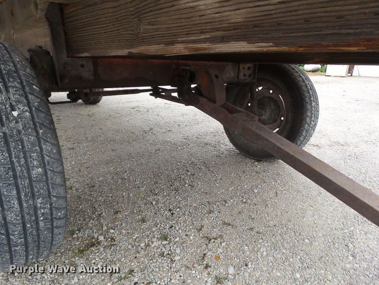 image for item HF9527 Hay wagon