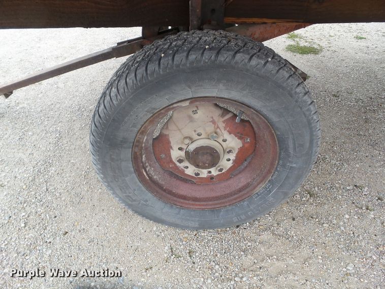 image for item HF9527 Hay wagon