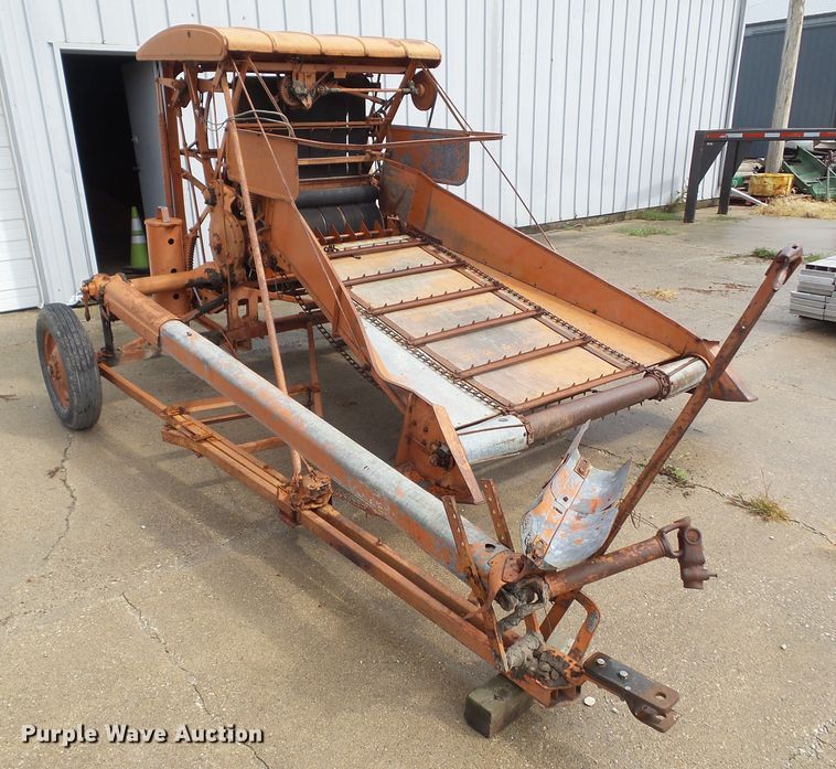 image for item HF9532 Allis Chalmers  round baler