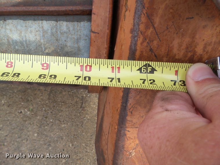 image for item HF9532 Allis Chalmers  round baler