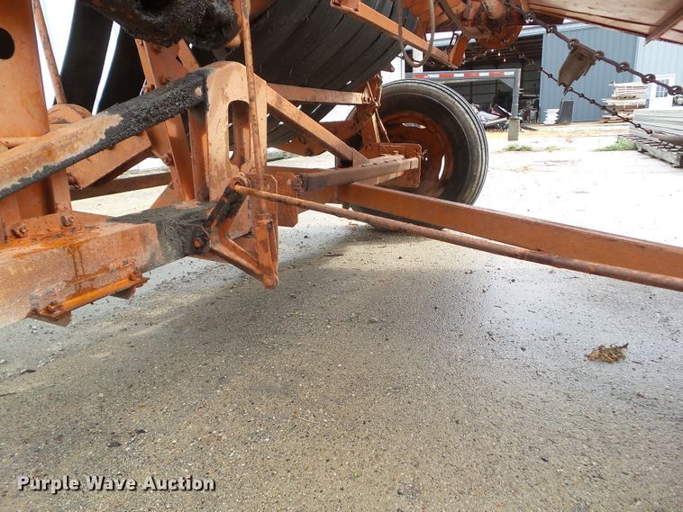 image for item HF9532 Allis Chalmers  round baler