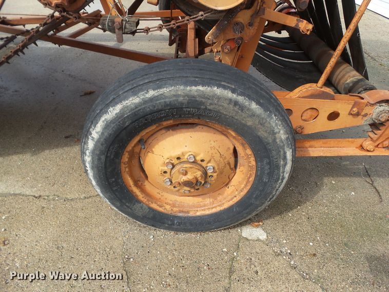 image for item HF9532 Allis Chalmers  round baler