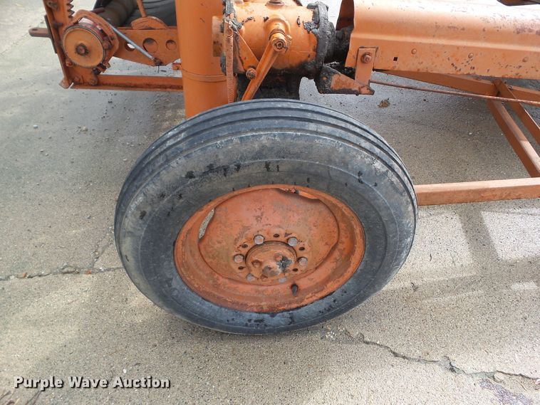 image for item HF9532 Allis Chalmers  round baler