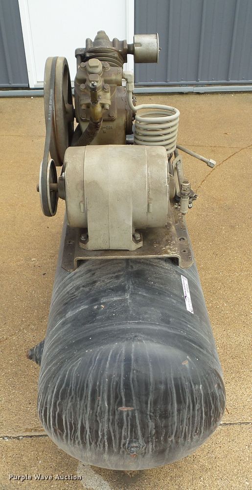 image for item HF9536 Westinghouse IVC-W8 air compressor