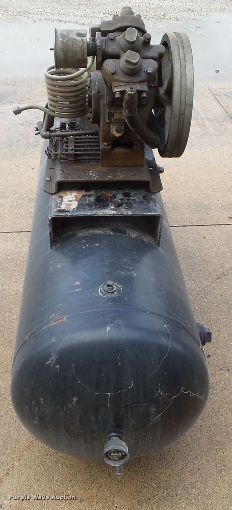 image for item HF9536 Westinghouse IVC-W8 air compressor