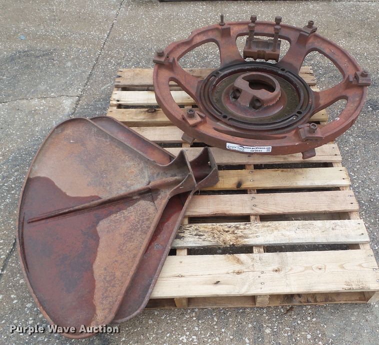 image for item HF9541 Farmall parts