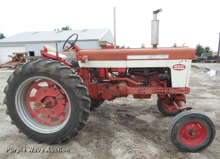 image for item HF9562 1959 Farmall 460  tractor