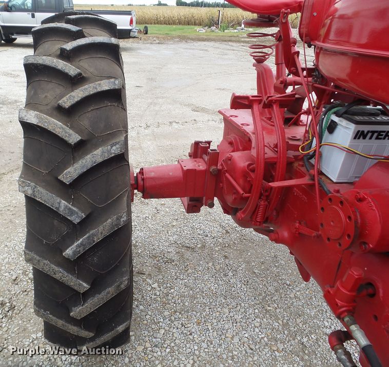 image for item HF9563 1952 Farmall M  tractor