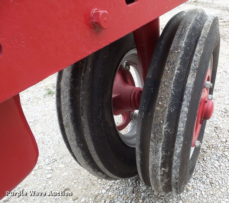 image for item HF9563 1952 Farmall M  tractor