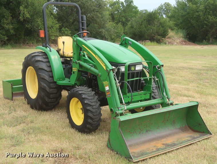 image for item HJ9327 2009 John Deere 4105  MFWD tractor