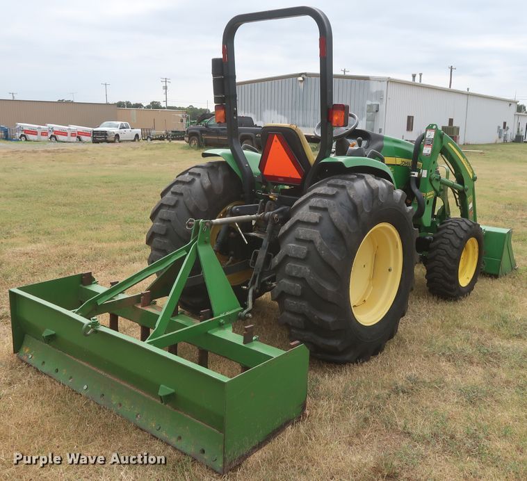 image for item HJ9327 2009 John Deere 4105  MFWD tractor