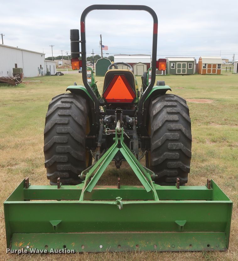 image for item HJ9327 2009 John Deere 4105  MFWD tractor