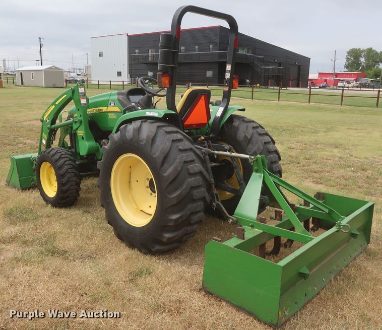 image for item HJ9327 2009 John Deere 4105  MFWD tractor