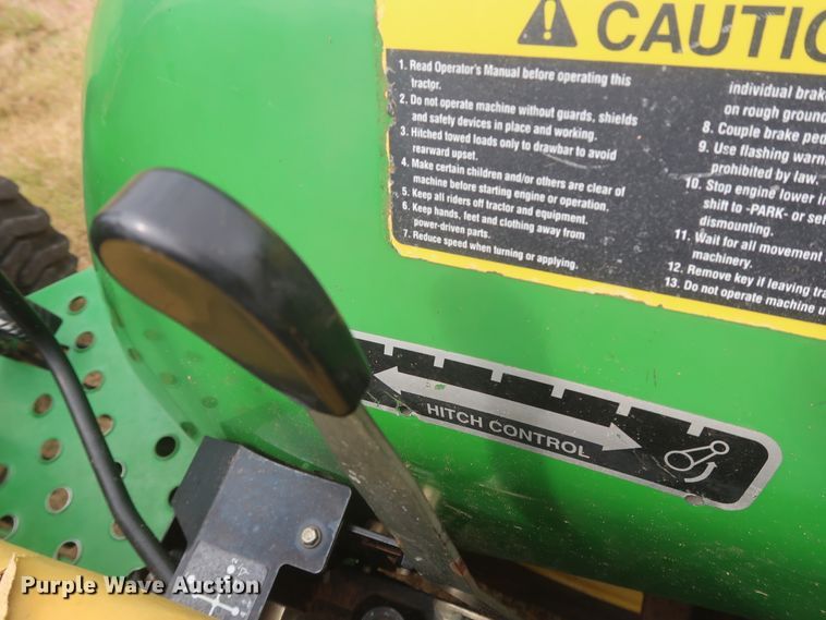 image for item HJ9327 2009 John Deere 4105  MFWD tractor