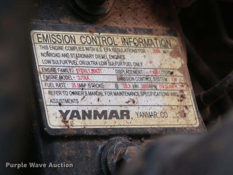 image for item HJ9327 2009 John Deere 4105  MFWD tractor