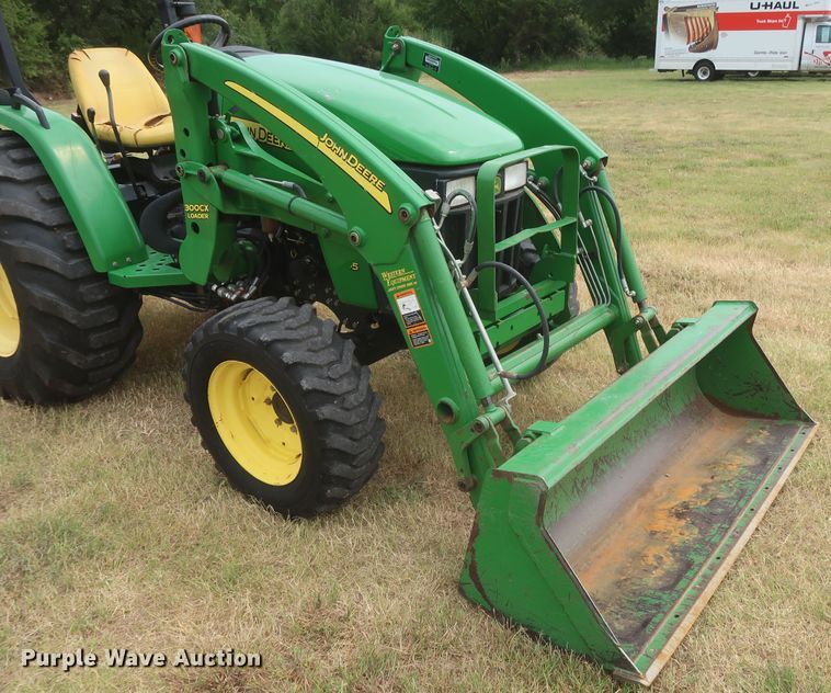 image for item HJ9327 2009 John Deere 4105  MFWD tractor
