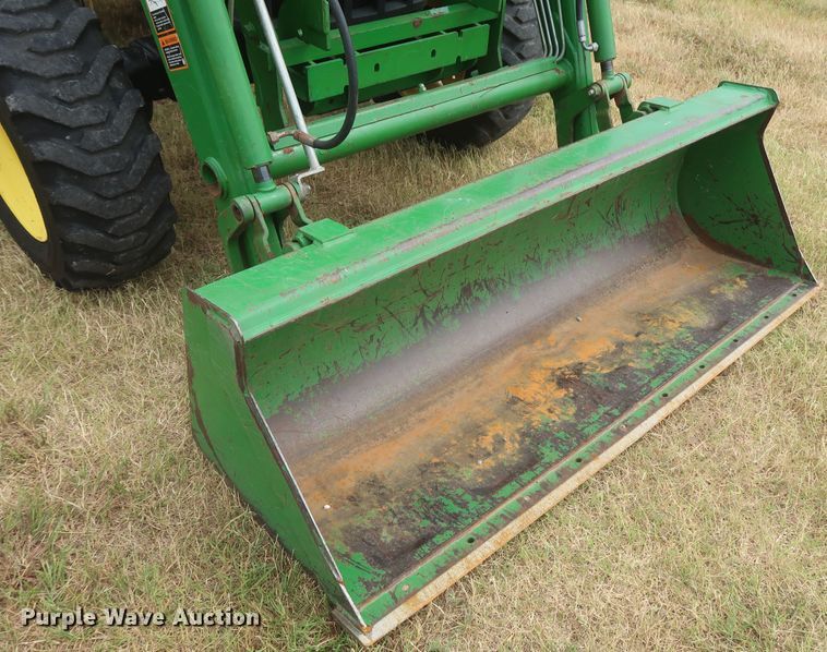 image for item HJ9327 2009 John Deere 4105  MFWD tractor