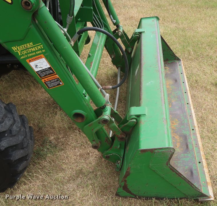 image for item HJ9327 2009 John Deere 4105  MFWD tractor