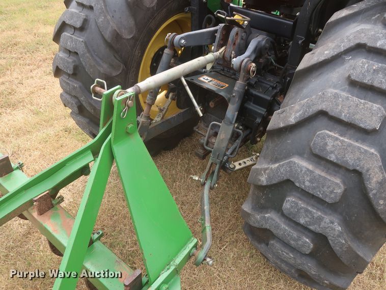 image for item HJ9327 2009 John Deere 4105  MFWD tractor