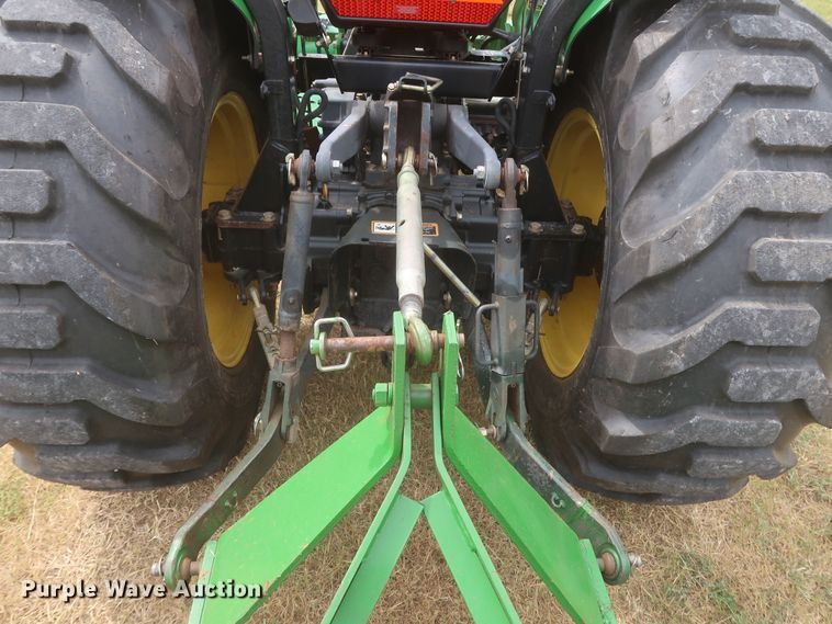 image for item HJ9327 2009 John Deere 4105  MFWD tractor