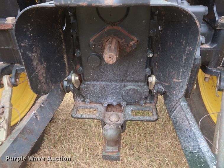 image for item HJ9327 2009 John Deere 4105  MFWD tractor
