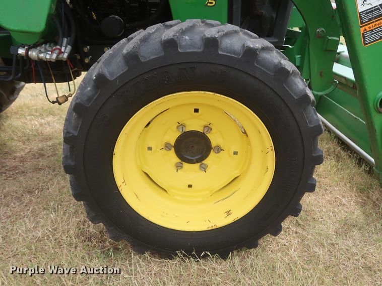 image for item HJ9327 2009 John Deere 4105  MFWD tractor
