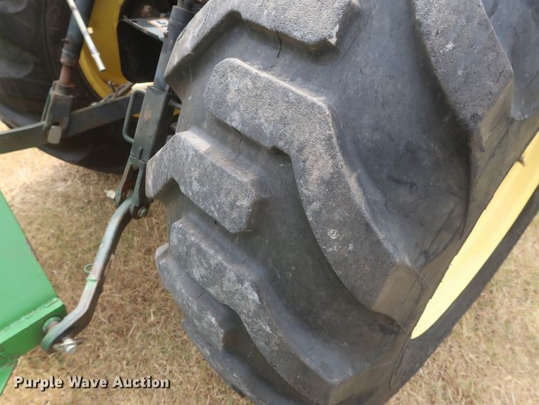 image for item HJ9327 2009 John Deere 4105  MFWD tractor