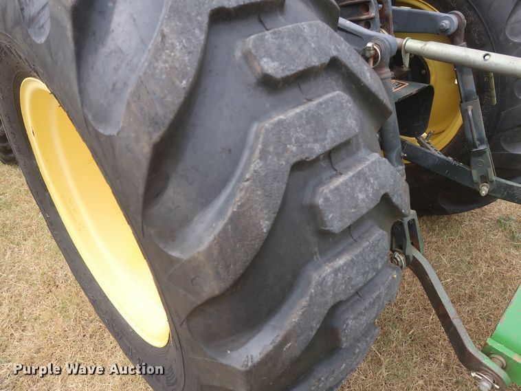 image for item HJ9327 2009 John Deere 4105  MFWD tractor