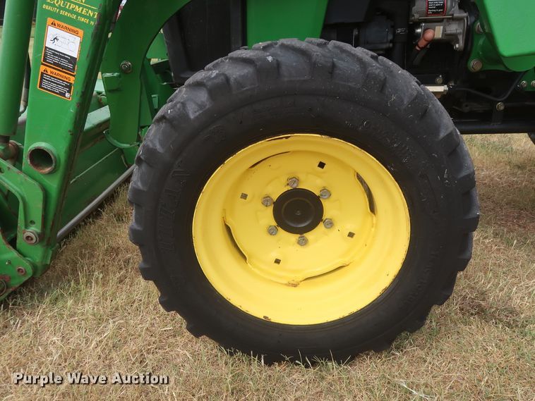 image for item HJ9327 2009 John Deere 4105  MFWD tractor