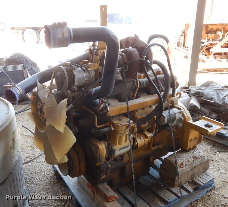 image for item HJ9551 John Deere six cylinder diesel engine